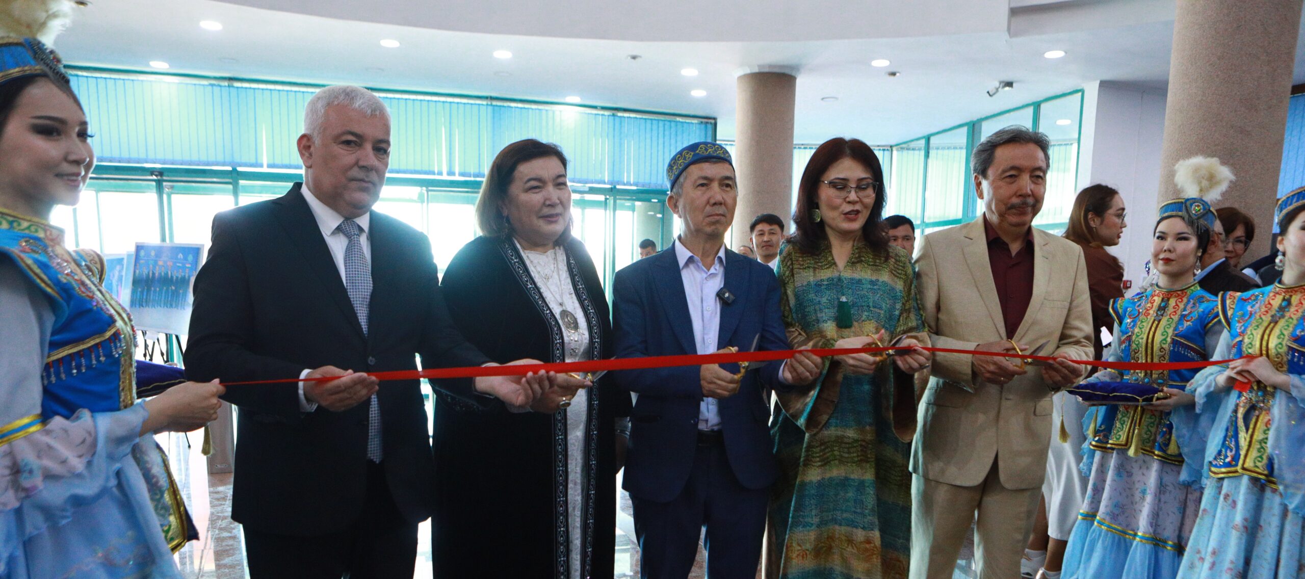 Түркістан төріндегі тағылымды фотосапар